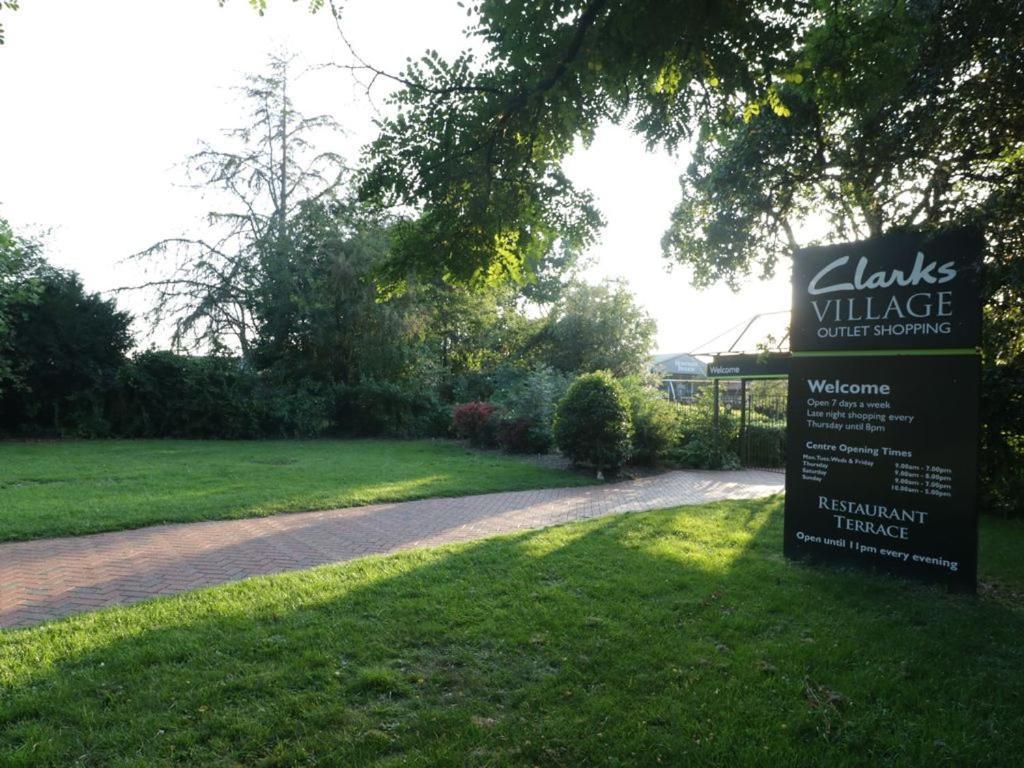 The Nest - Family Friendly Caravan Nr Glastonbury & Street Somerton  Bagian luar foto