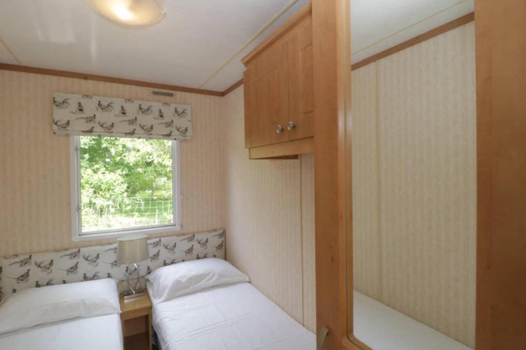 The Nest - Family Friendly Caravan Nr Glastonbury & Street Somerton  Bagian luar foto